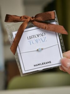 Listopad - Topaz